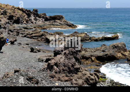 Felsige Küste von Los Abrigos im Süden Teneriffas Gemeinde San Miguel de Abona Stockfoto