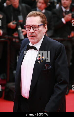 Helmut Berger auf dem Saint-Laurent Gala Screening roten Teppich bei der 67. Cannes Film Festival France. Samstag, 17. Mai 2014 in Cannes Film Festival, Frankreich. Stockfoto