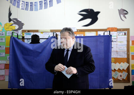 Thessaloniki, Griechenland. 18. Mai 2014. Griechische Außenminister Evangelos Venizelos Stimmen für Kommunalwahlen in Thessaloniki, Griechenland am 18. Mai 2014. Bildnachweis: Konstantinos Tsakalidis/Alamy Live-Nachrichten Stockfoto