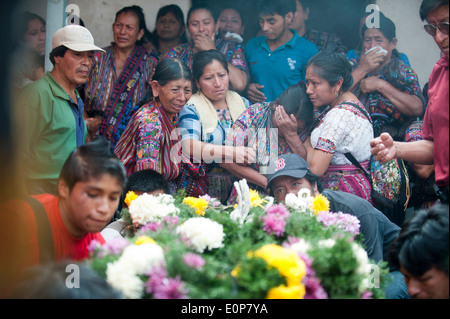 Beerdigung, San Jorge La Laguna, Solola, Guatemala. Stockfoto