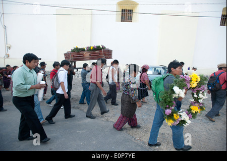 Beerdigung, San Jorge La Laguna, Solola, Guatemala. Stockfoto