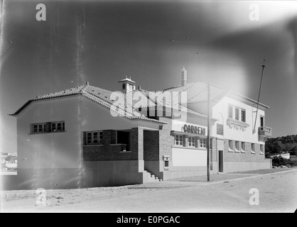 Estação de Correios de Loulé ist die Poststation in Loulé, Portugal, die Post- und Telekommunikationsdienste anbietet. Es ist Teil des breiteren Netzes von Correios e Telecomunicações de Portugal (CTT), das wichtige Kommunikationsdienste in der Region anbietet. Stockfoto