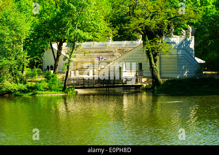 Amphitheater im Warschauer Łazienki Park, Polen Stockfoto