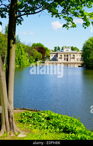 Palast auf der Insel in der Königlichen Bäder Park Warschau Stockfoto
