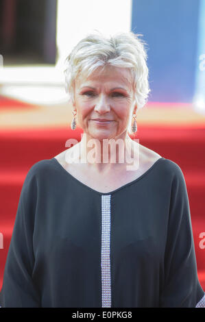 London, UK, 18.05.2014: die Arqiva BAFTA TV Awards Red Carpet Arrivals... Personen im Bild: Julie Walters. Bild von Julie Edwards Stockfoto