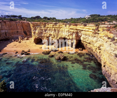Albandeira Strand in der Nähe von Carvoeiro Algarve Portugal Stockfoto