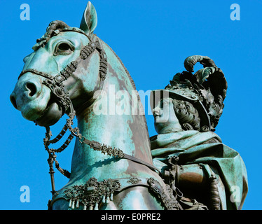 Bronzene Reiterstatue des portugiesischen Königs Dom Jose 1 von Machado de Castro Praca Comercio Lissabon Portugal Westeuropa Stockfoto