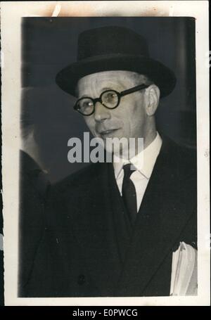 3. März 1957 - The Dr. Adams Studie öffnet um old Bailey. Leiter der Verteidigung - Herr G. Lawrence QC Mr Geoff Ey Lawrence Stockfoto