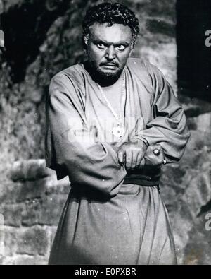 4. April 1957 - russische SERGEJ DENDARTSGEUE, den Teil des Moores im Russisch-Film '' The Moor of Venice"(Othello) hat. Stockfoto