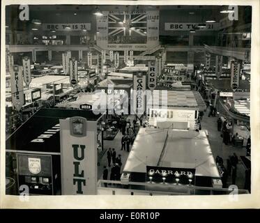 8. August 1957 - Vorschau auf die Radio-Show: Foto zeigt allgemeine Ansicht in Earls Court heute, wo die Radio-show öffnet t Stockfoto