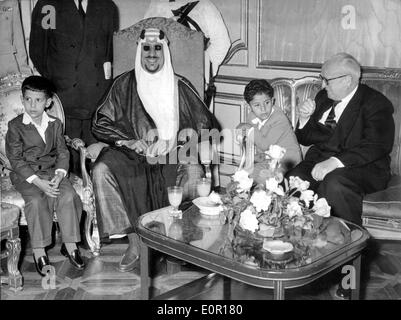 König Ibn Saud mit Bürgermeister Ernst Schlapper Stockfoto