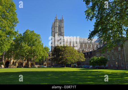 Dean's Yard, Westminster Abbey, London, Großbritannien Stockfoto