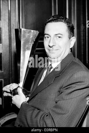 1. Januar 1959 - Paris, Frankreich - (Foto: c1959, exaktes Datum und Ort unbekannt) JEAN DEVEZAC, Professor an der National Stockfoto