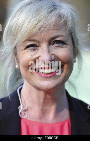 Chelsea, London, UK. 19. Mai 2014. Carol Kirkwood (Schottisches Met Office/BBC Frühstück Wettermoderatorin) auf der Chelsea Flower Show. Bildnachweis: Michael Preston/Alamy Live-Nachrichten Stockfoto