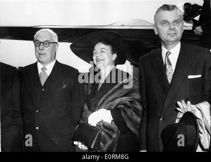 1. Januar 1960 - Datei Foto: ca. 1960er Jahre, Ort unbekannt. JOHN DIEFENBAKER war 18. September 1895 - 16. August 1979 13. Stockfoto