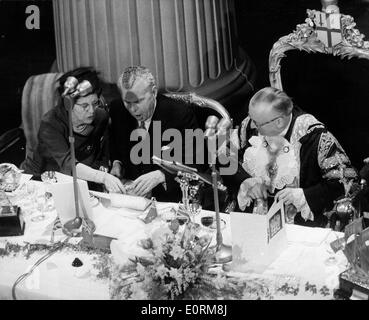 1. Januar 1960 - Datei Foto: ca. 1960er Jahre, Ort unbekannt. JOHN DIEFENBAKER war 18. September 1895 - 16. August 1979 13. Stockfoto