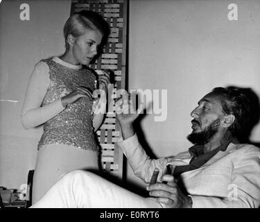 Schriftsteller Romain Gary mit Frau Jean Seberg Stockfoto