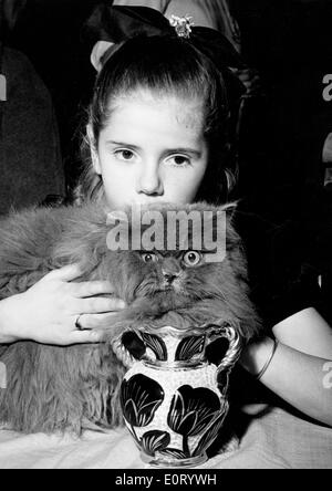 Schriftsteller Minou Drouet mit Haustier Katze Stockfoto