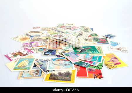 Hintergrund der alten weltweit Briefmarken Stockfoto