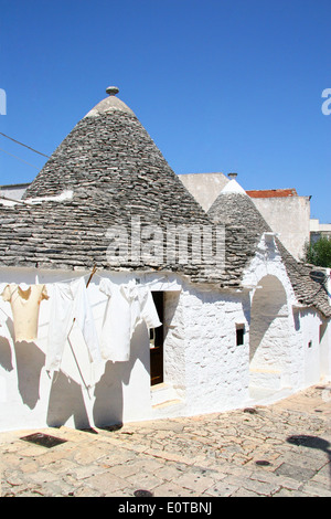 Trulli befindet sich im Zentrum von Alberobello, Apulien, Italien. Stockfoto