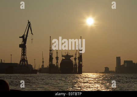 Sonnenuntergang AboveDockyard, Hafen, Hamburg, Deutschland Stockfoto