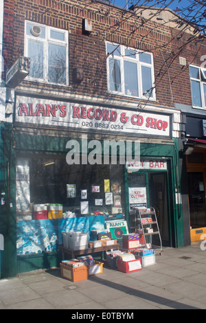 Alans Datensatz & CD Shop High Road East Finchley Nord-London UK Stockfoto