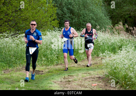 Läufer in Stratford 220 Triathlon Stockfoto