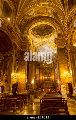 Die verzierten Innenraum der Church of St Mary Magdalene, Rom, Italien Europa Stockfoto