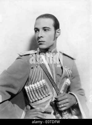 Rudolph Valentino, am Set des Stummfilms "Der Adler", 1925 Stockfoto