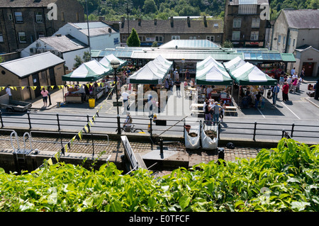 Total lokal Markt in Sowerby Bridge, West Yorkshire Stockfoto