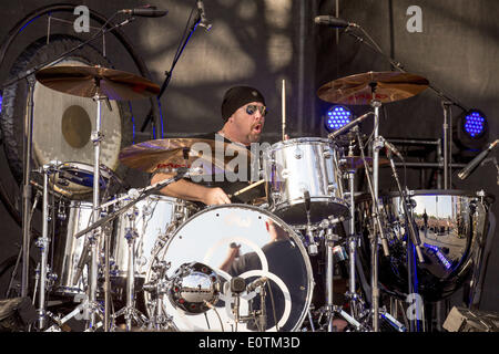 Columbus, Ohio, USA. 18. Mai 2014. Schlagzeuger JASON BONHAM Jason Bonhams Led Zeppelin Erfahrung führt live am Rock auf der Palette Music Festival in Columbus, Ohio © Daniel DeSlover/ZUMAPRESS.com/Alamy Live-Nachrichten Stockfoto