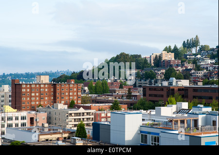 Ein Blick auf die Königin Anne Nachbarschaft in Seattle, Washington. Stockfoto