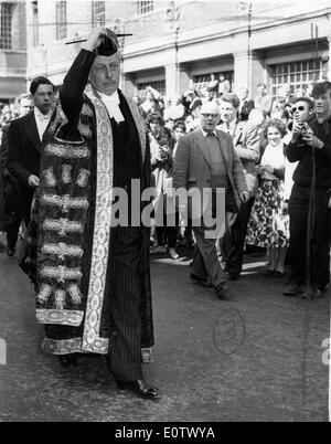 Harold Macmillan ist Kanzler von Oxford gemacht. Stockfoto