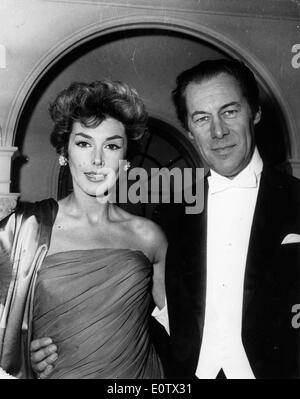 Schauspieler Rex Harrison und Kay Kendall auf einer party Stockfoto
