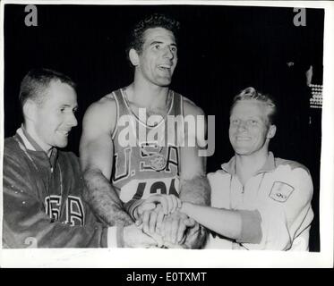 Sept. 09, 1960 - Olympische Spiele in Rom. Amerika gewinnt Gold und Silber Medaillen im Stabhochsprung. Foto zeigt Don Bragg U.S.A, auszog Stockfoto