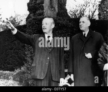 Charles de Gaulle besucht Harold Macmillan Stockfoto