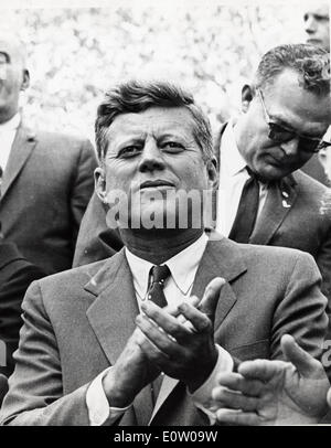 Präsident John F. Kennedy Uhren Columbus Day event Stockfoto