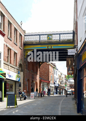 St Petersgate Bridge gesehen von kleinen Underbank in Stockport Cheshire UK Stockfoto