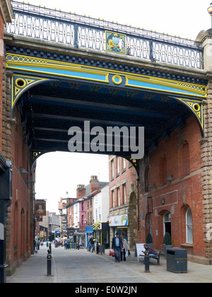 St Petersgate Bridge gesehen von kleinen Underbank in Stockport Cheshire UK Stockfoto