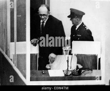 Adolf Eichmann in seinem Prozess in Jerusalem Stockfoto