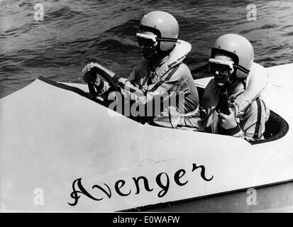 Schauspielerin Daliah Lavi fährt Boot Filmszene Stockfoto