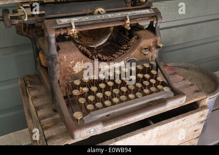 Einer alten verrosteten Underwood manuelle Schreibmaschine, Quebec, Kanada Stockfoto