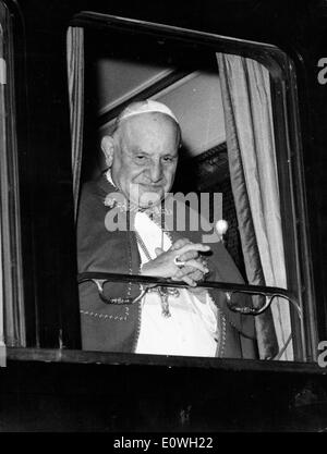 Papst John XXIII auf seiner Pilgerreise rund um Italien Stockfoto