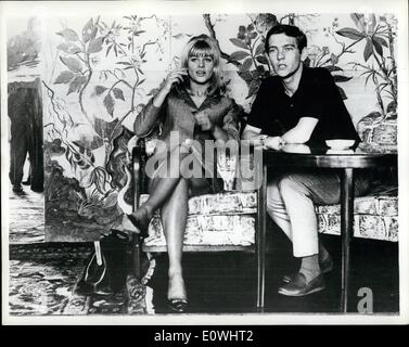 2. Februar 1963 - britischen Filmstars in Venedig. In Venedig für die Filmfestspiele sind britische Schauspielerin Julie Christie und Schauspieler Tom Courtenay, die Titelrolle in dem Film spielt '' Billy Liar " Stockfoto