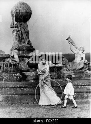 Schauspielerin Sophia Loren und Guy Willoughby in "Lady L" Stockfoto