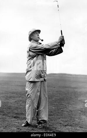 König Edward VIII Golf spielen Stockfoto