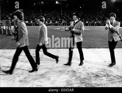 Die Beatles kommen für Konzert im Shea Stadium Stockfoto