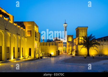 historischen Bastakiya-Viertel in der Nacht in Dubai Vereinigte Arabische Emirate Stockfoto