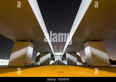 Modern-Sheikh-Zayed-Brücke entworfen von Zaha Hadid in Abu Dhabi Vereinigte Arabische Emirate Stockfoto