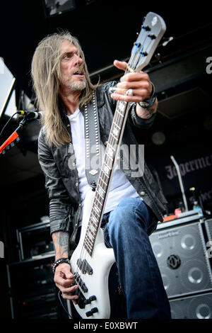 16. Mai 2014 - eine Heavy-Metal Supergroup 'Kill Devil Hill' auf der Bühne beim Festival Rock On The Range in Columbus, Ohio. Band Mitglieder: REX BROWN, JOHNNY KELLY, MARK ZAVON, DEWEY BRAGG (Credit-Bild: © Igor Vidyashev/ZUMAPRESS.com) Stockfoto